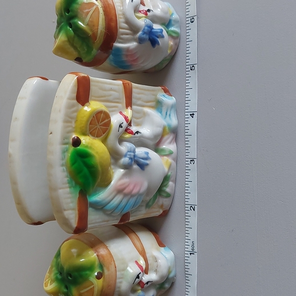 Vintage Salt And Pepper Set - Picture 7 of 8